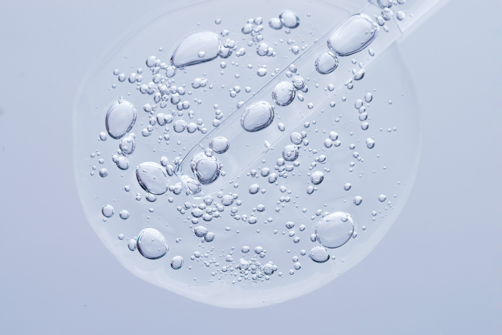 ácido hialurónico para el pelo con frizz