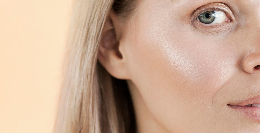 maquillaje iluminador Twelve Beauty