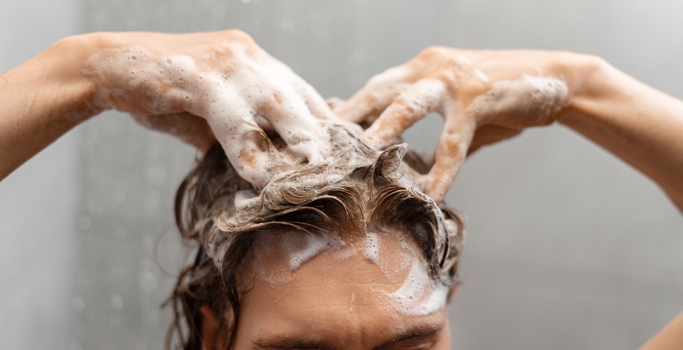 Cómo Lavar el Cabello Correctamente